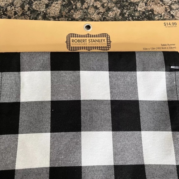 Buffalo plaid table runner - Picture 1 of 2